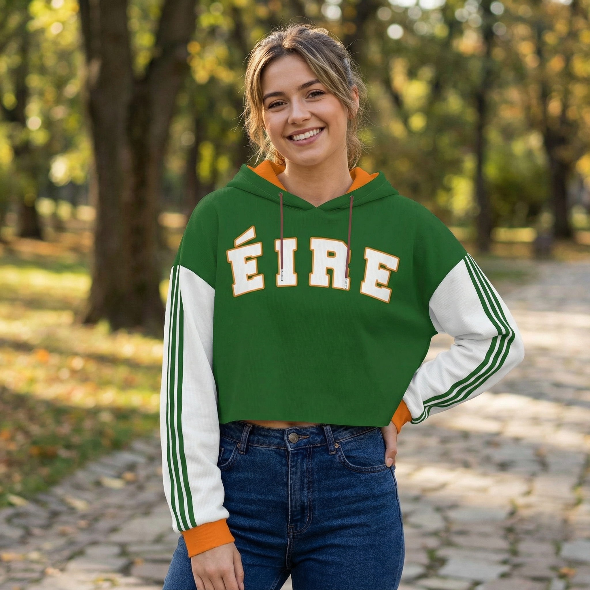 ÉIRE CROP WOMEN'S PREMIUM HOODIE
